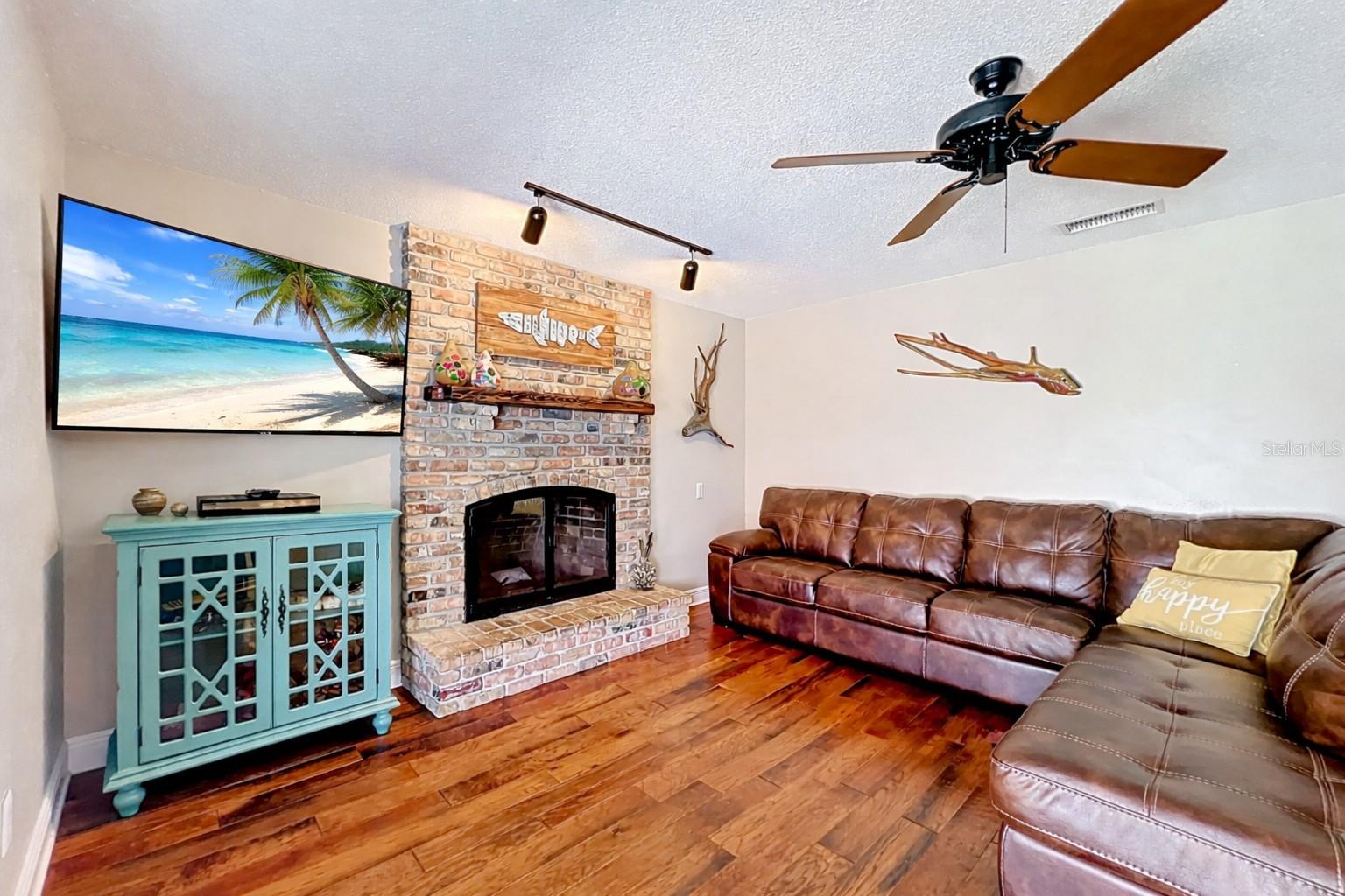 Image 4 of 54 For 1514 Lime Drive