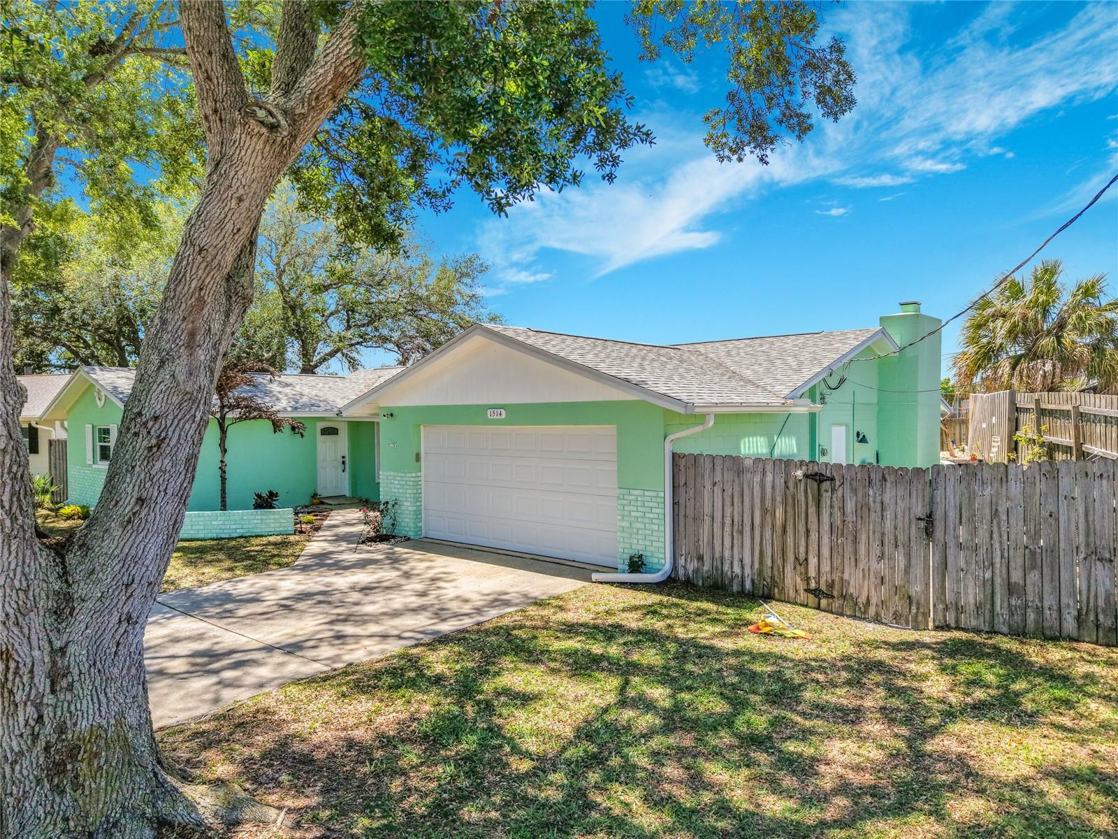 Image 8 of 54 For 1514 Lime Drive