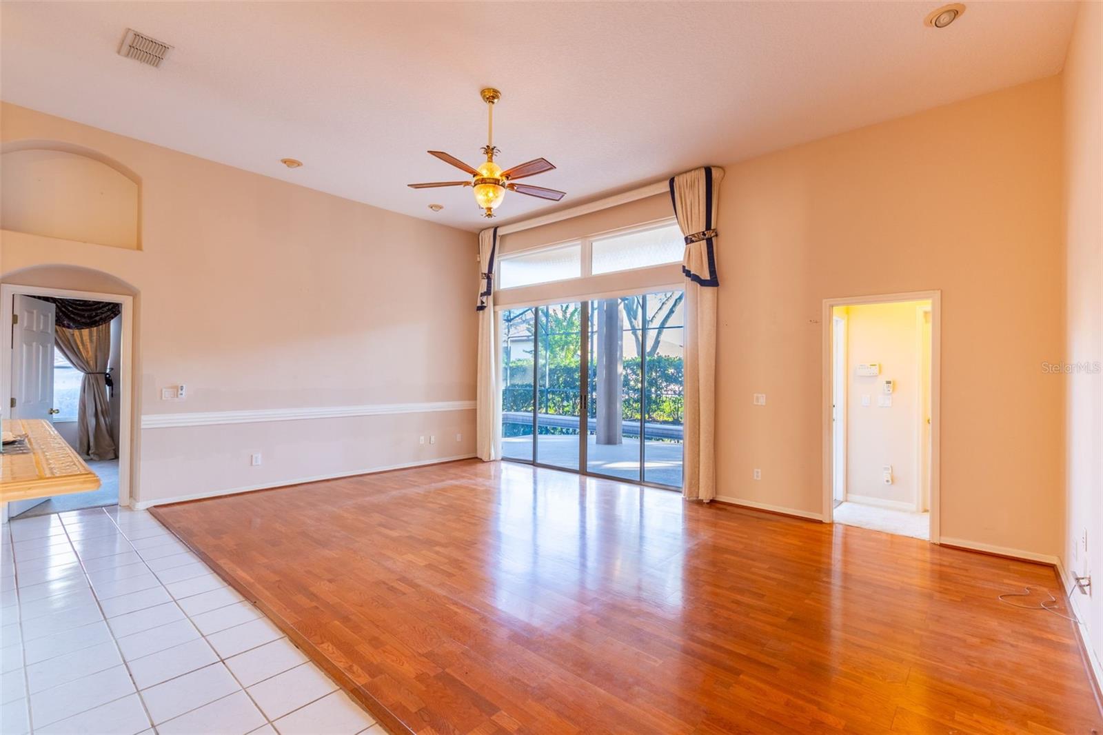 Image 17 of 64 For 497 Pickfair Terrace