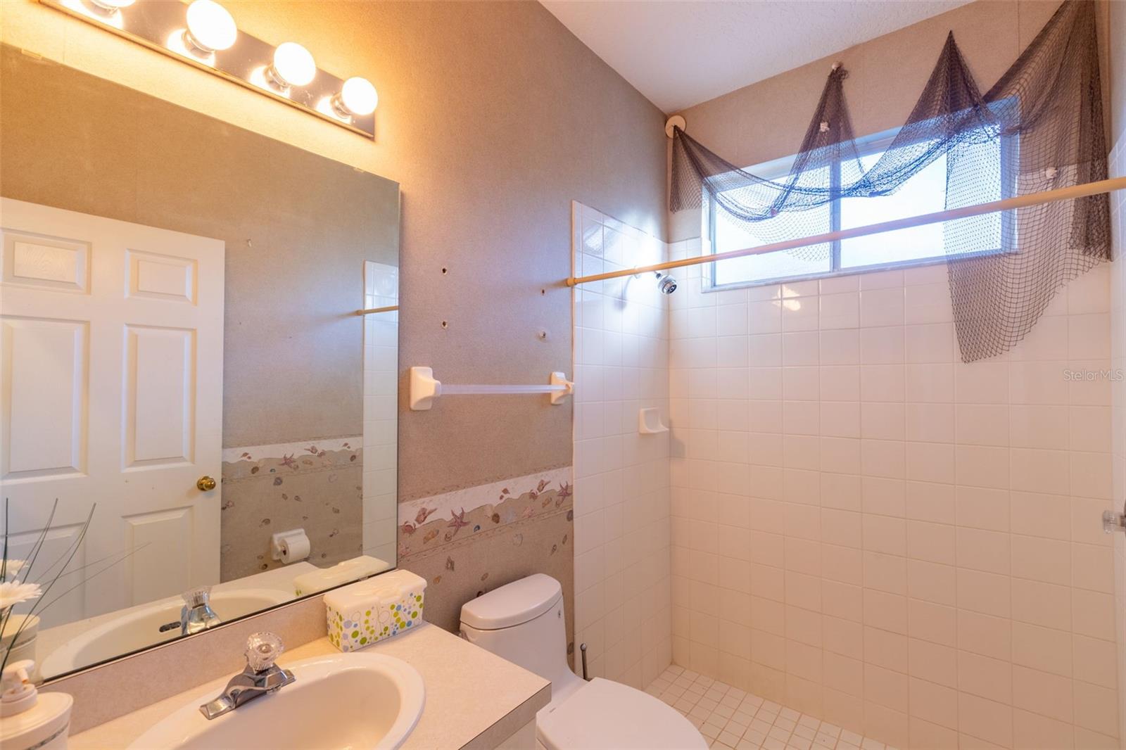 Image 32 of 64 For 497 Pickfair Terrace