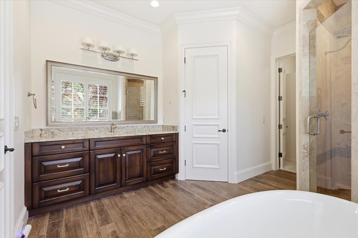 Image 17 of 27 For 4906 Aviva Garden Court