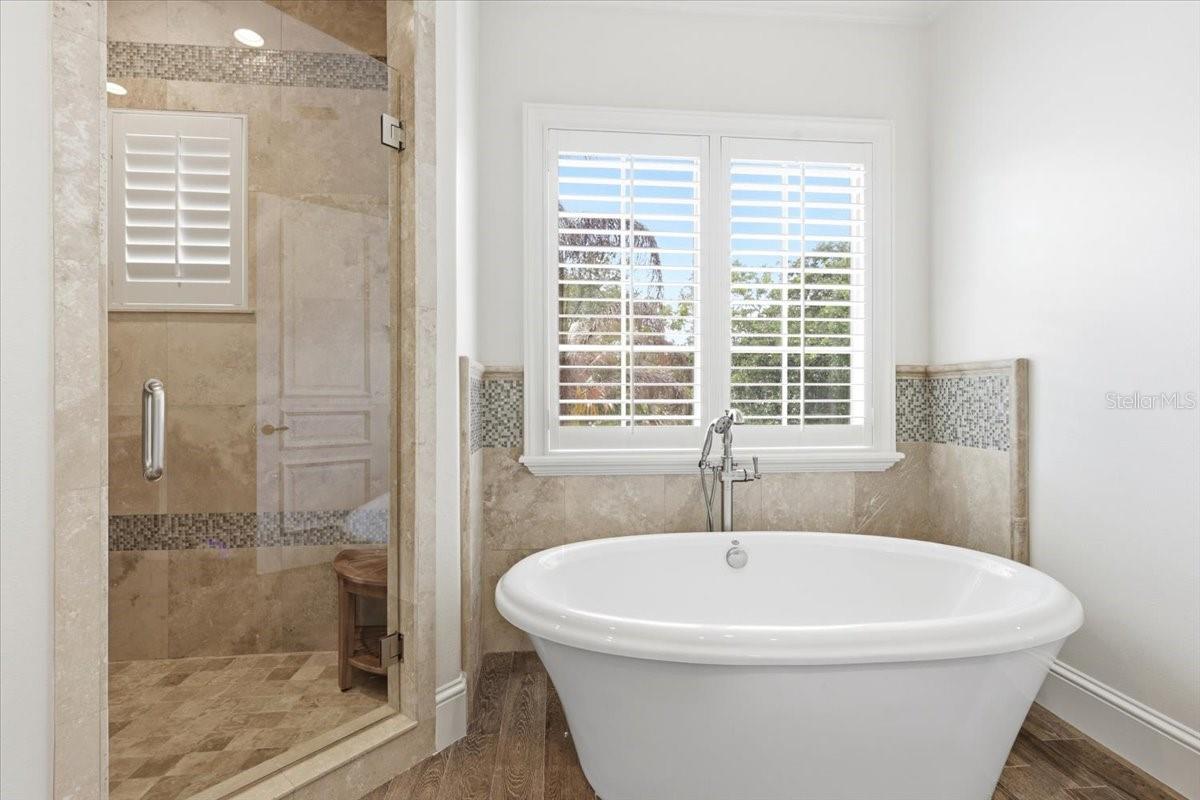 Image 18 of 27 For 4906 Aviva Garden Court