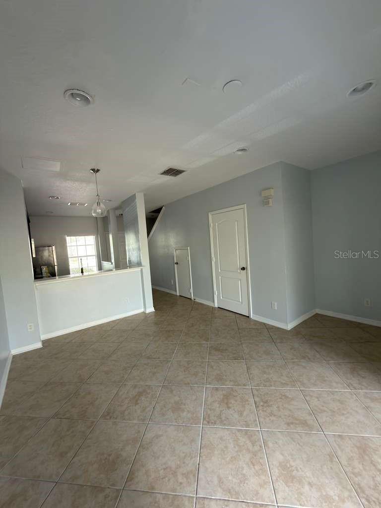 Image 9 of 30 For 3313 Wilshire Way Road