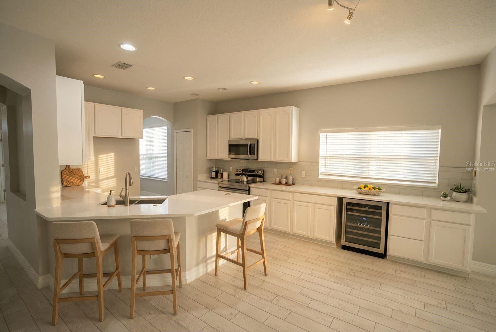 Image 12 of 33 For 14014 Eden Isle Boulevard