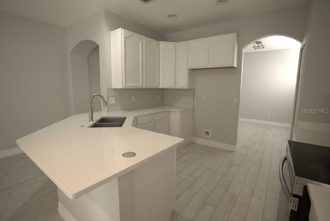 Image 13 of 33 For 14014 Eden Isle Boulevard