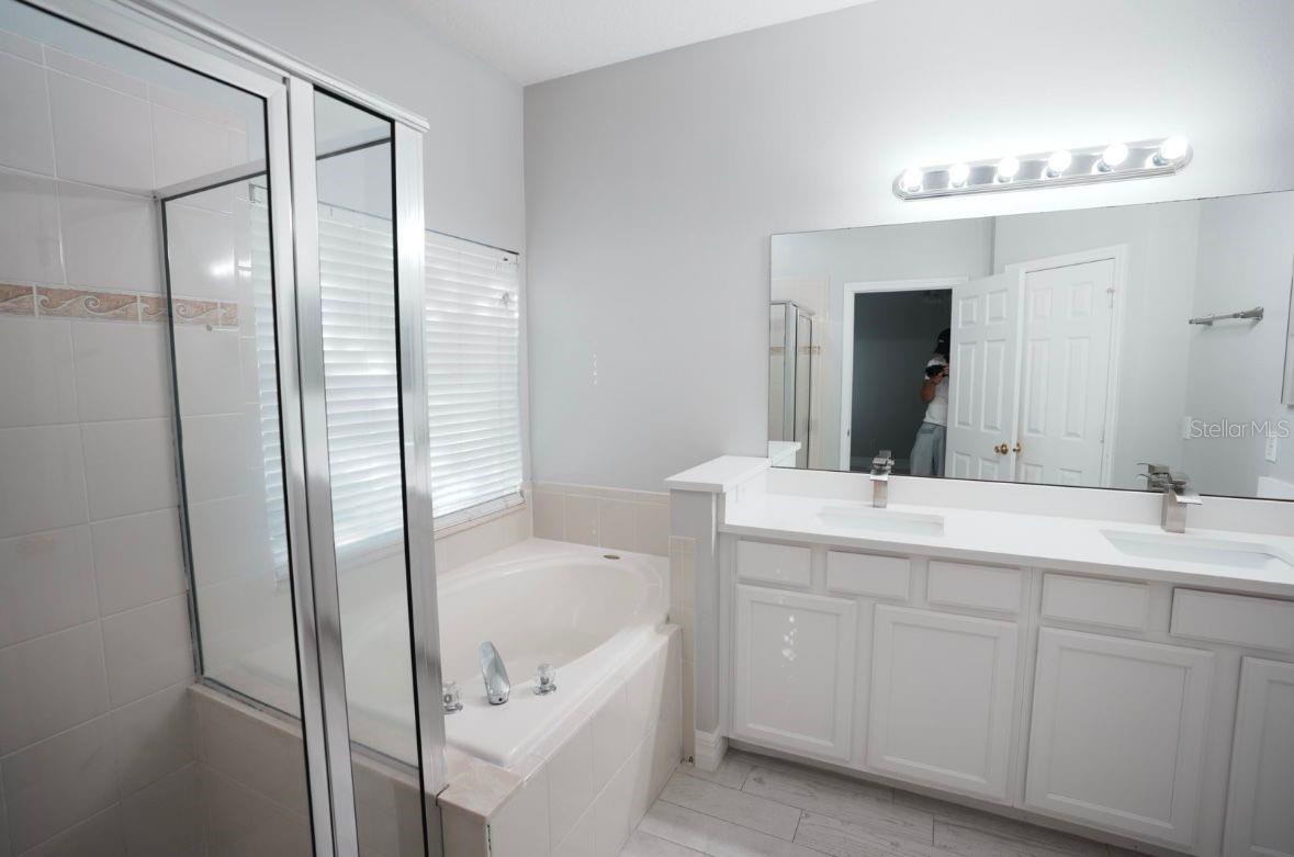 Image 23 of 33 For 14014 Eden Isle Boulevard