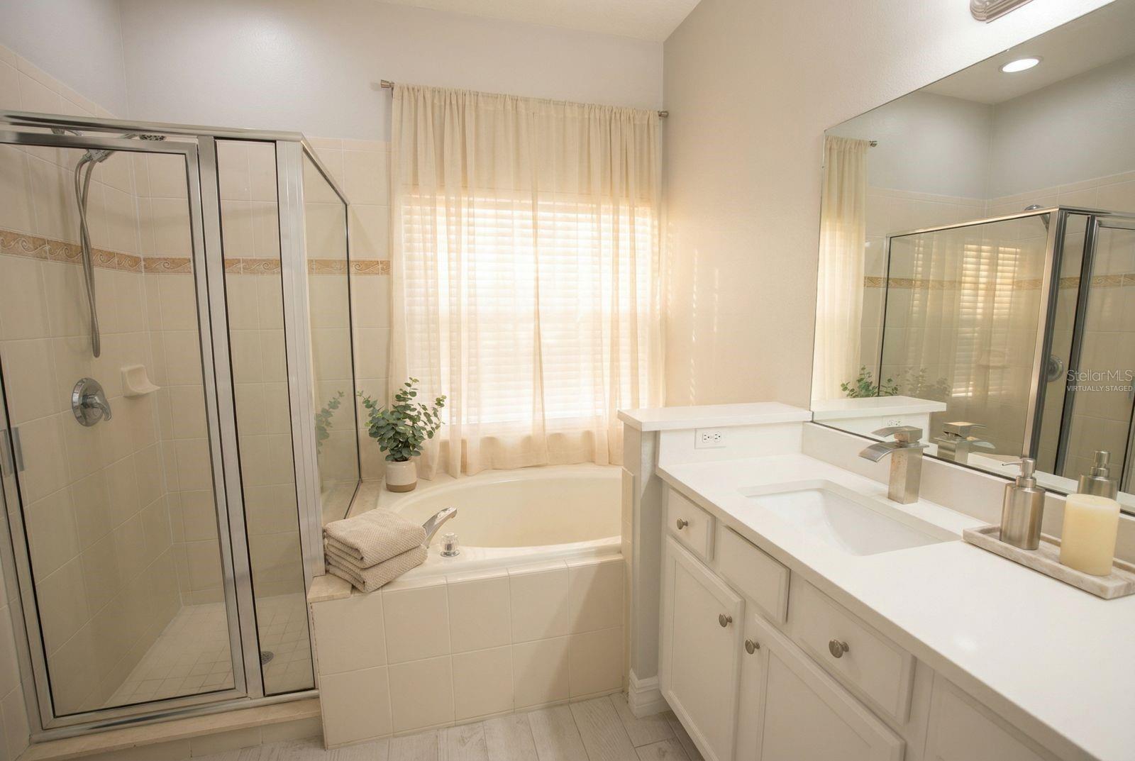 Image 24 of 33 For 14014 Eden Isle Boulevard