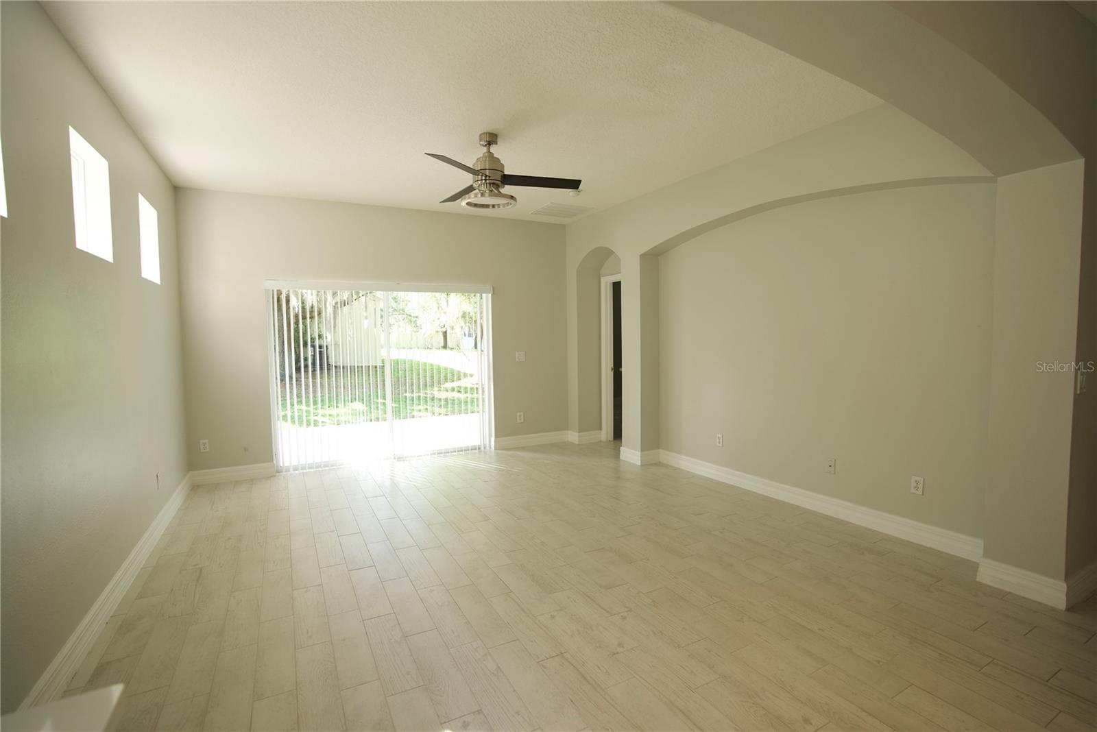 Image 8 of 33 For 14014 Eden Isle Boulevard