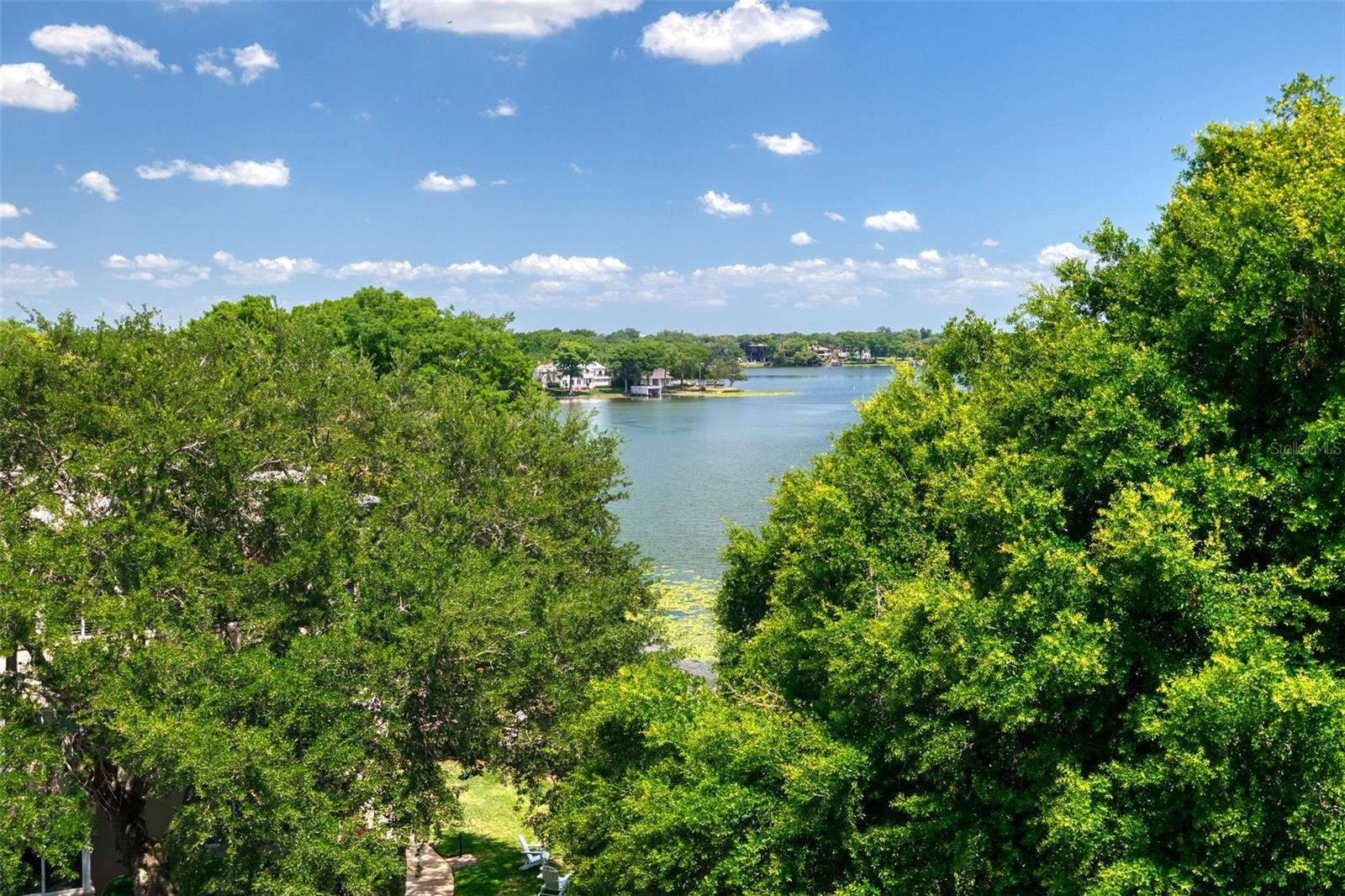 Image 11 of 58 For 106 Interlachen Avenue 518