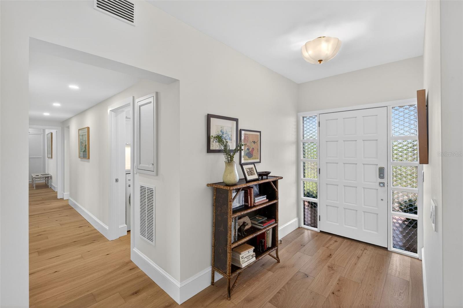 Image 13 of 58 For 106 Interlachen Avenue 518