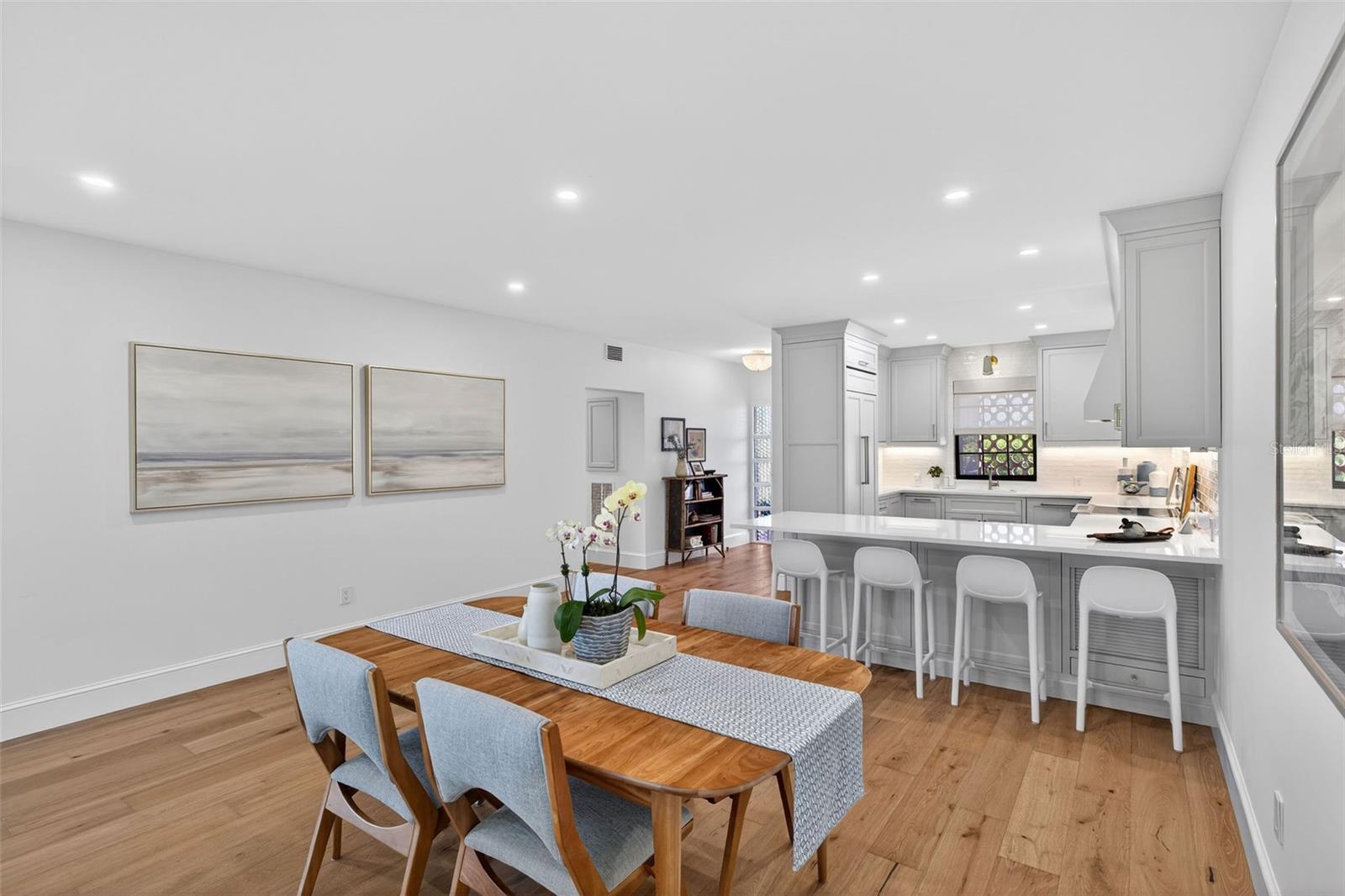 Image 18 of 58 For 106 Interlachen Avenue 518