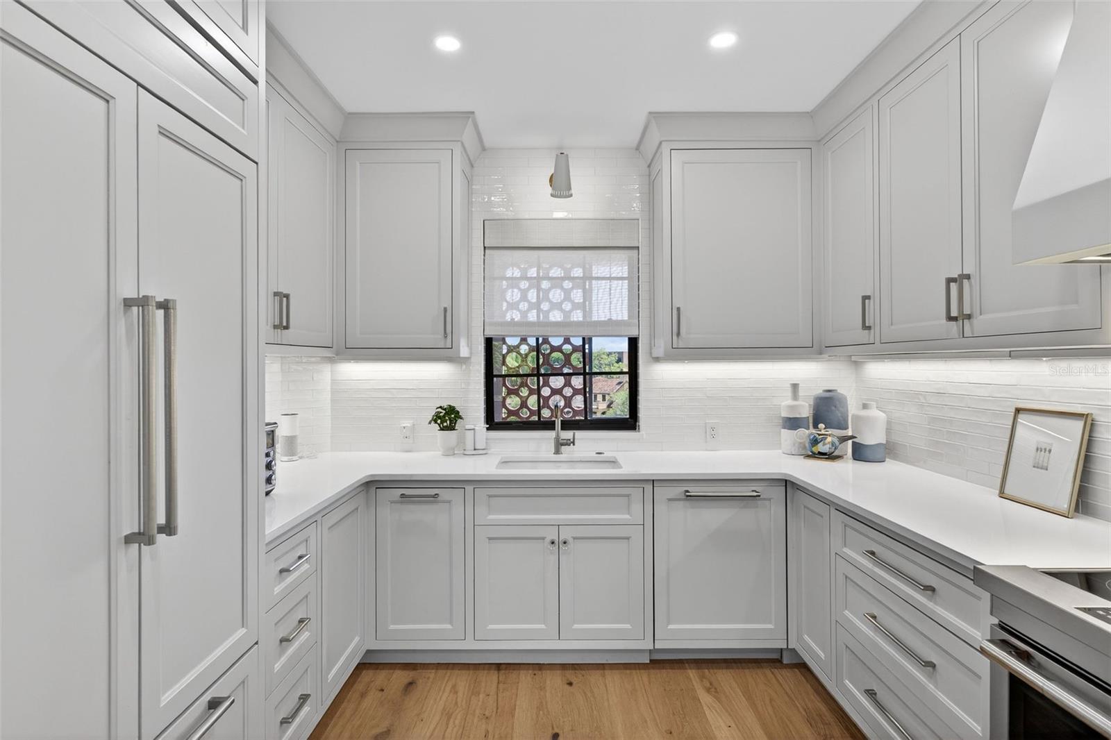 Image 24 of 58 For 106 Interlachen Avenue 518