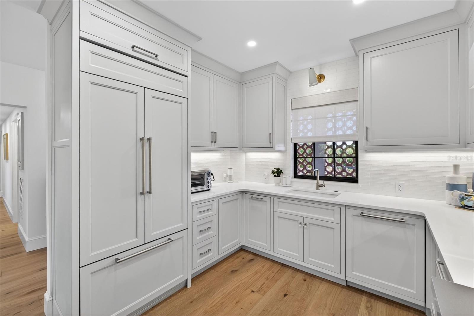 Image 26 of 58 For 106 Interlachen Avenue 518