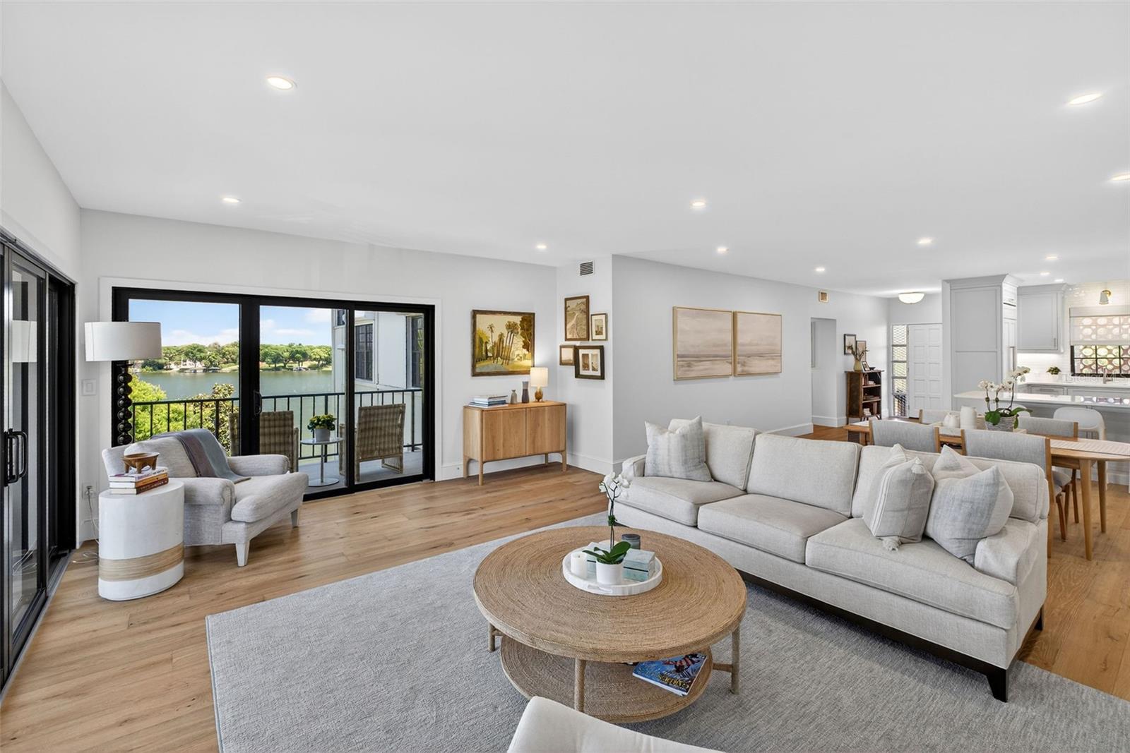 Image 5 of 58 For 106 Interlachen Avenue 518