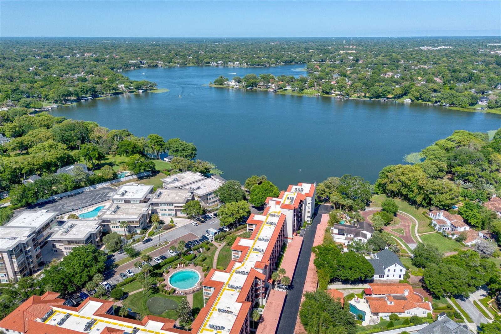 Image 52 of 58 For 106 Interlachen Avenue 518