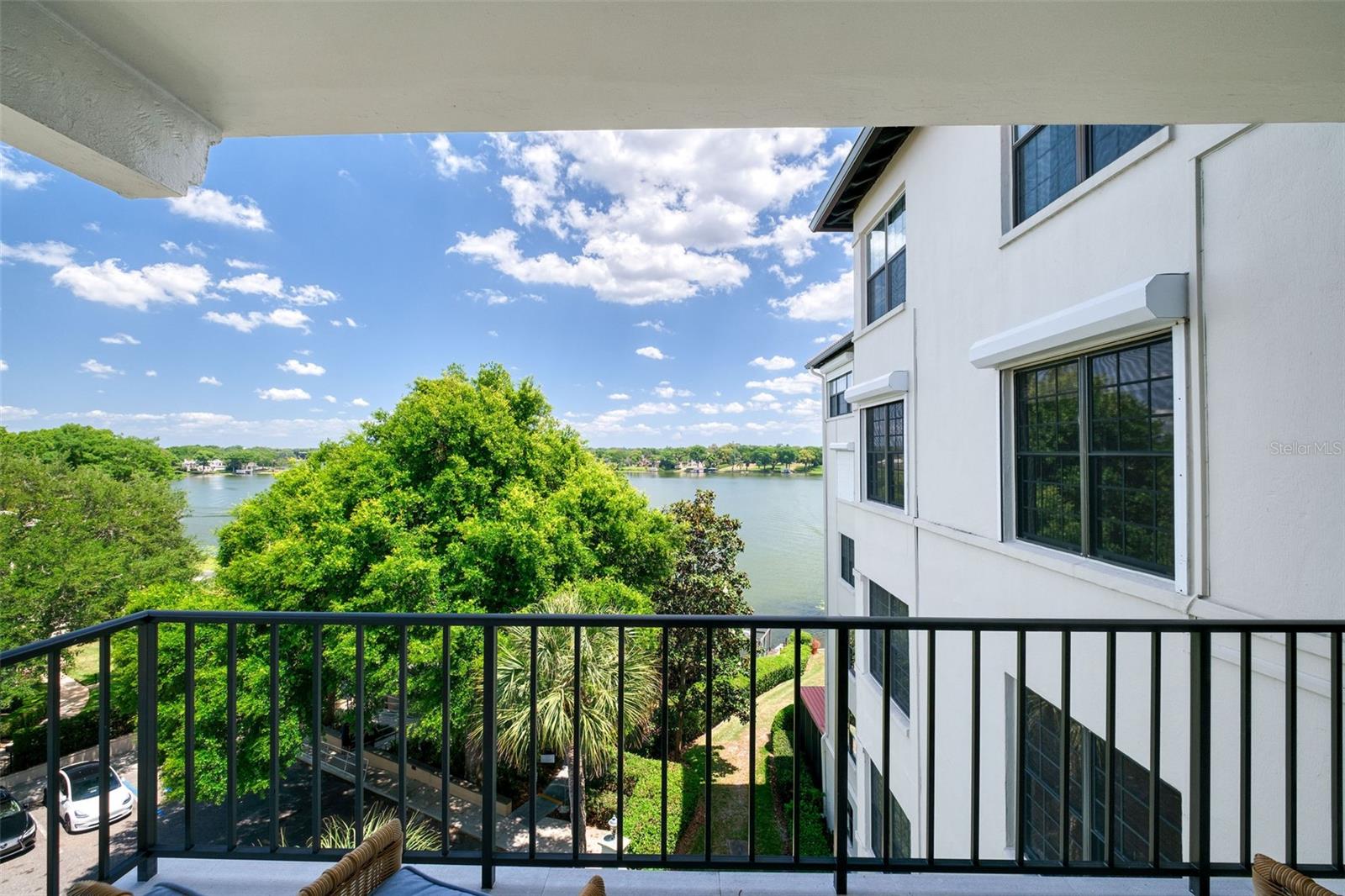 Image 7 of 58 For 106 Interlachen Avenue 518