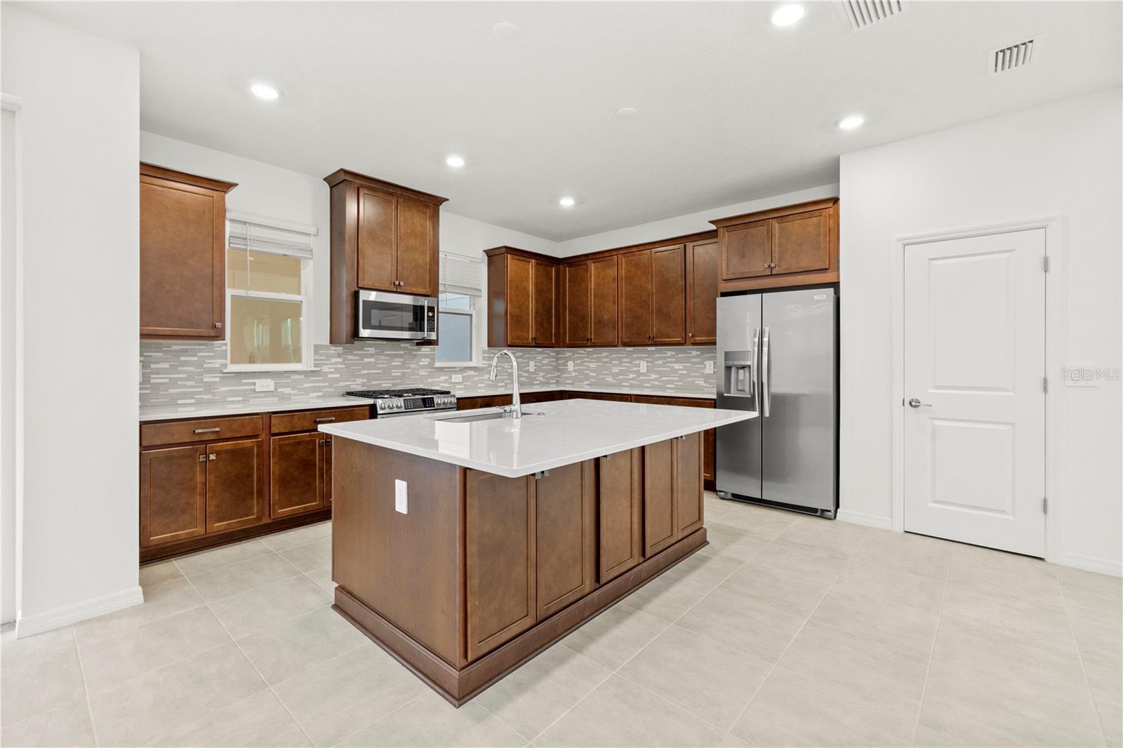 Image 8 of 30 For 16277 Honey Harvest Street