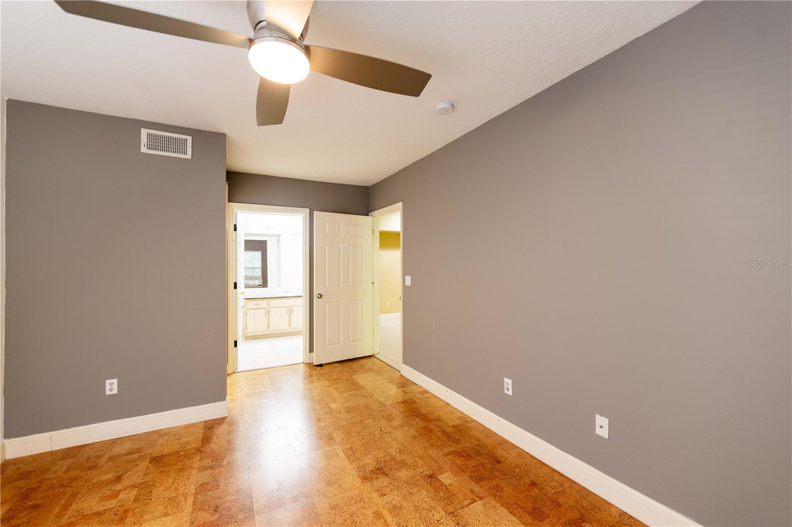 Image 14 of 36 For 738 Crest Pines Drive 714