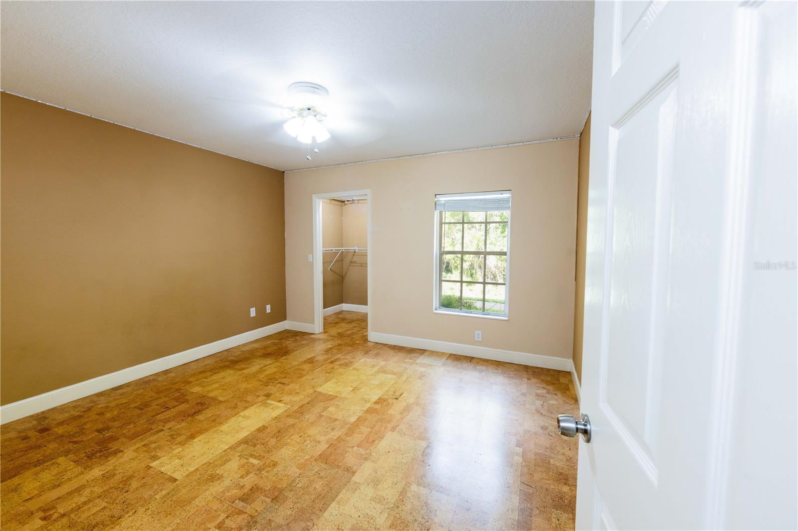 Image 19 of 36 For 738 Crest Pines Drive 714