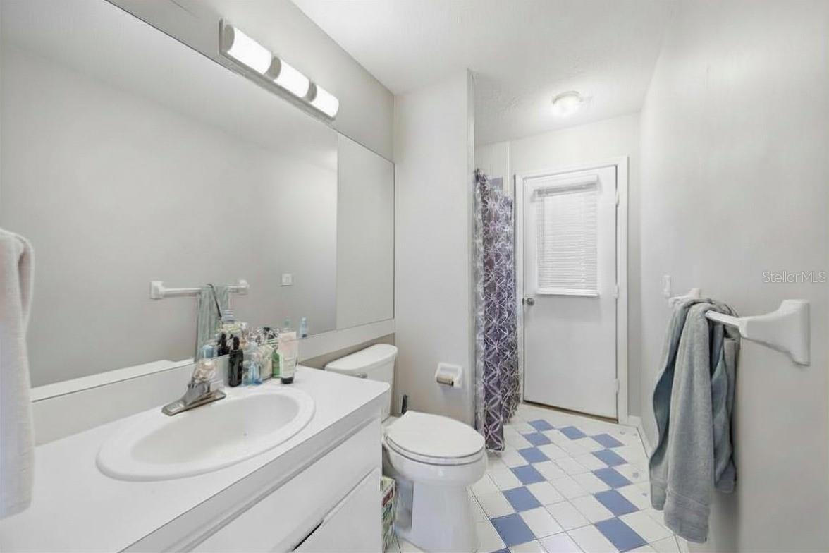 Image 27 of 41 For 2305 Marseille Court