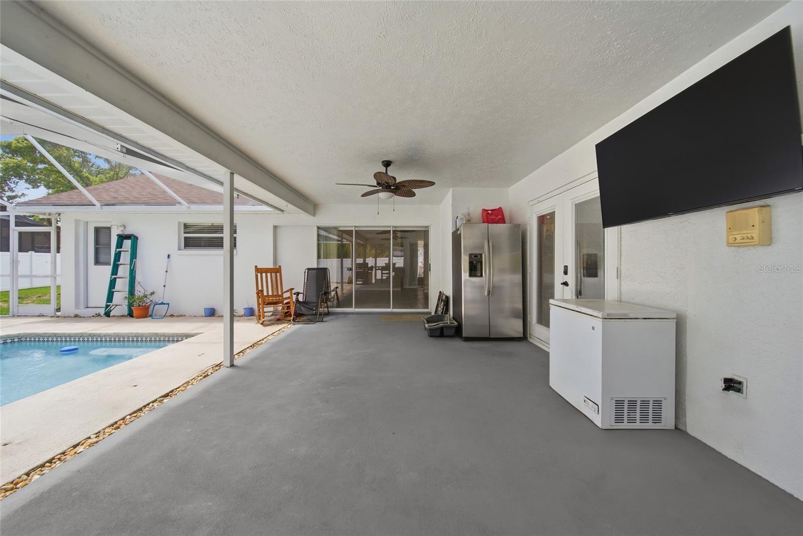 Image 33 of 41 For 2305 Marseille Court