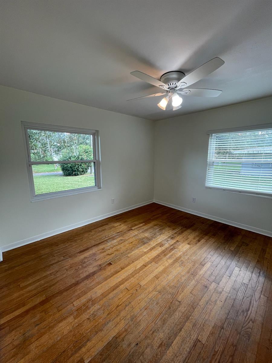 Image 13 of 18 For 319 22nd Street Sw