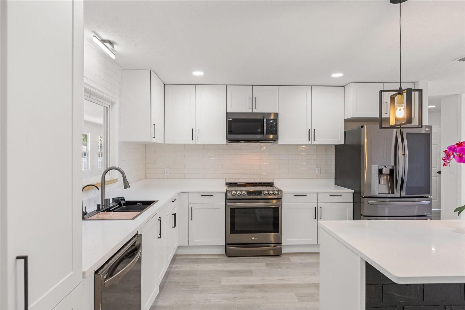 Image 11 of 53 For 918 Atmore Circle