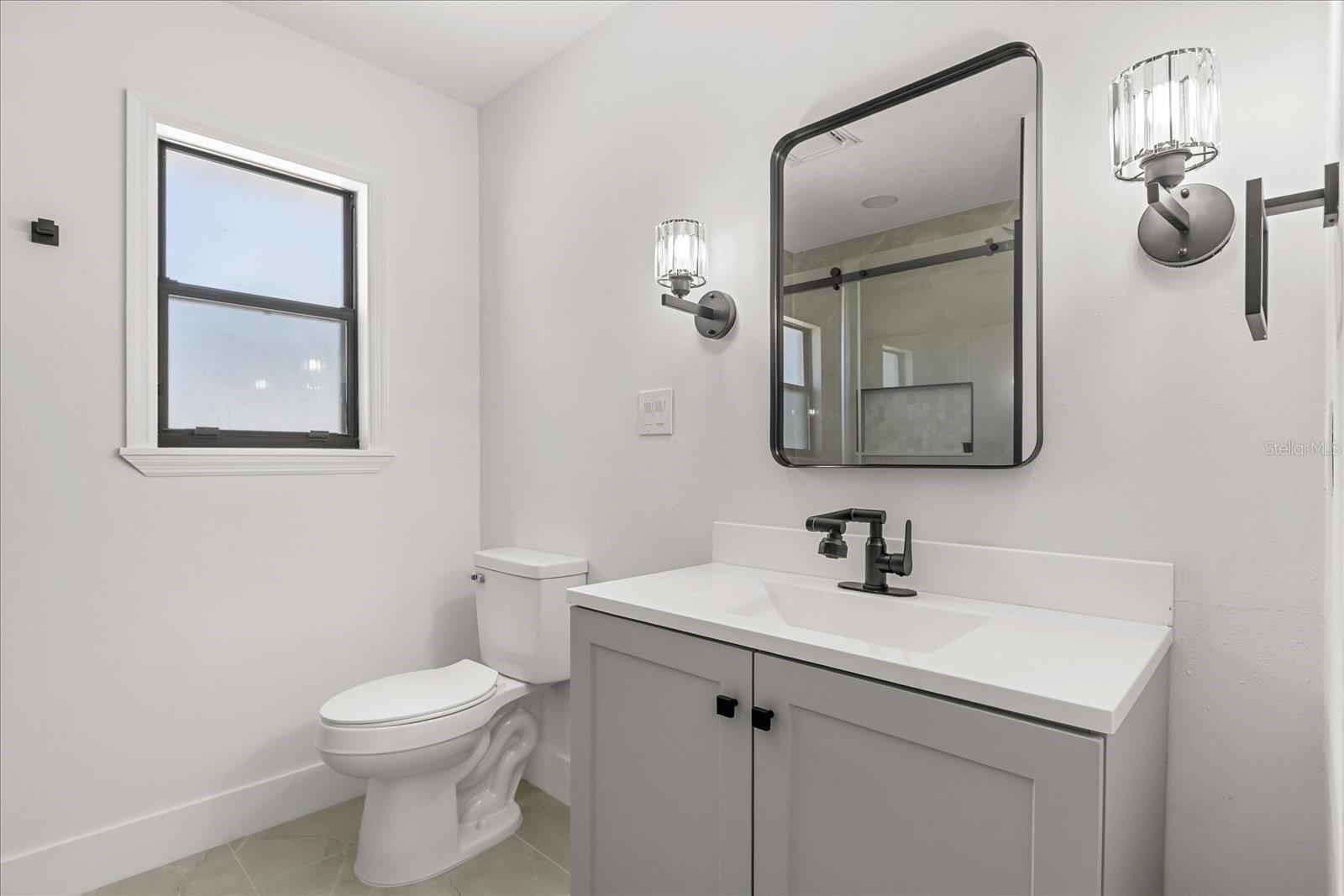 Image 23 of 53 For 918 Atmore Circle