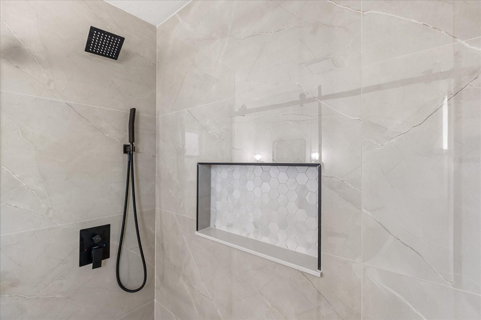 Image 24 of 53 For 918 Atmore Circle