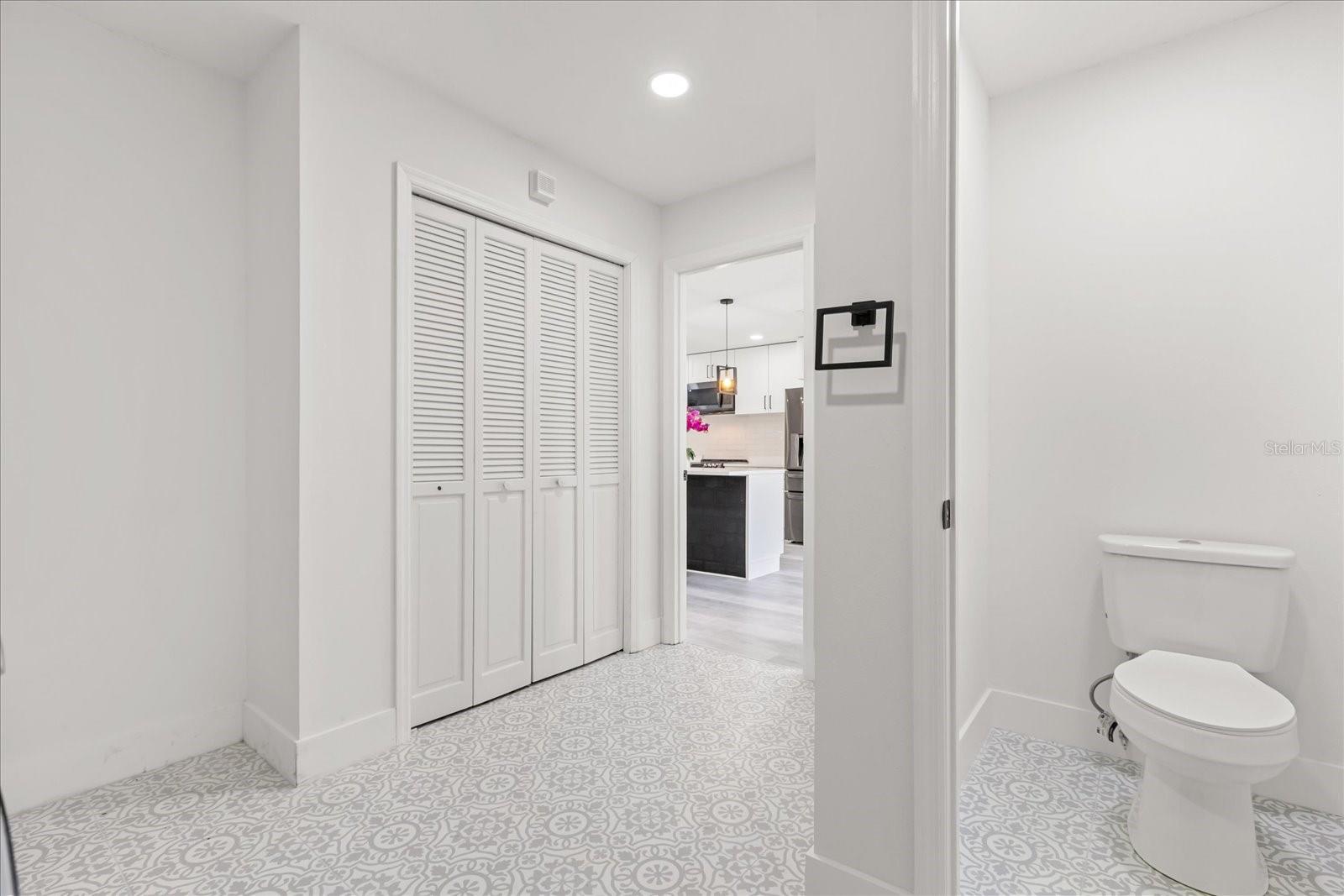 Image 33 of 53 For 918 Atmore Circle