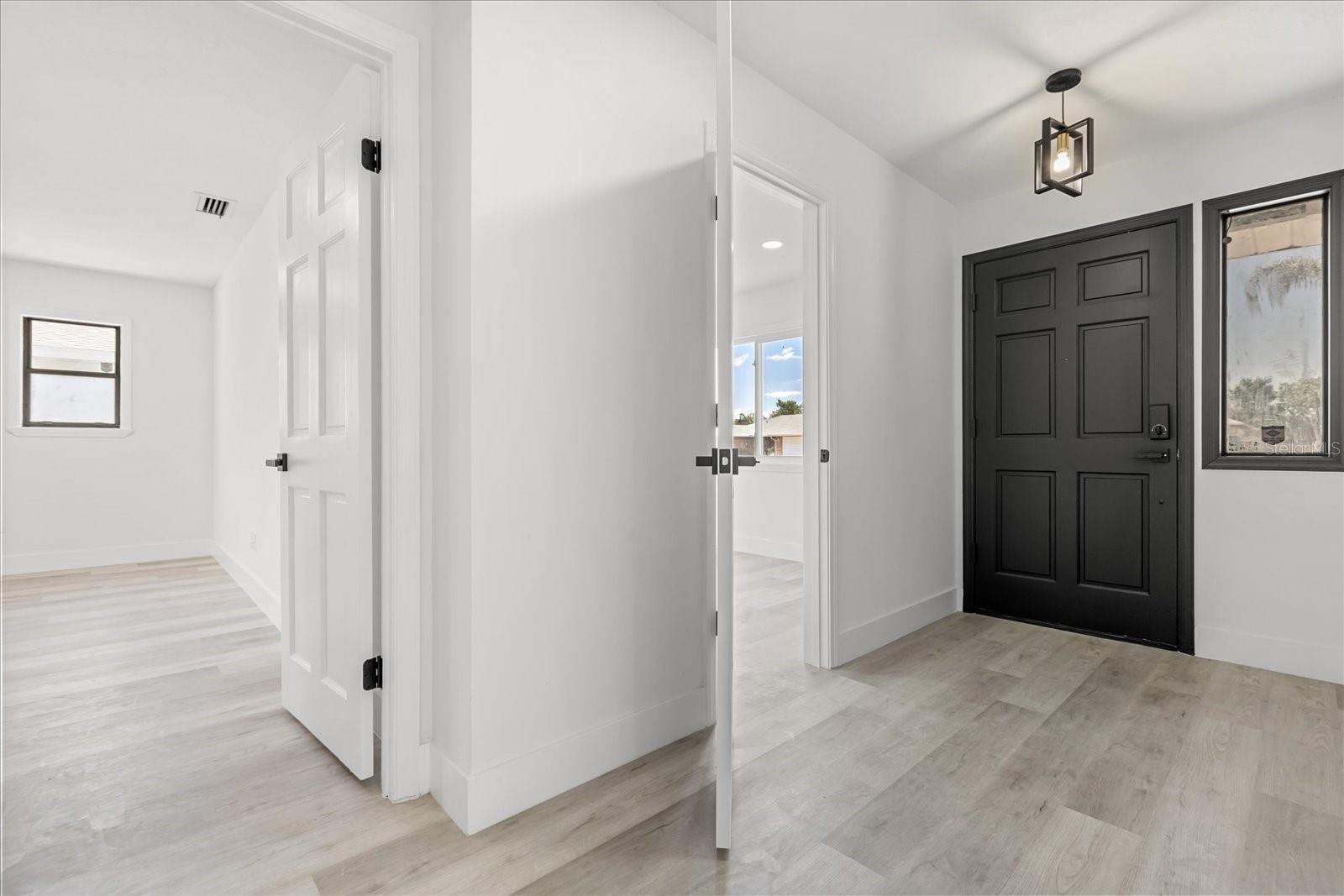 Image 4 of 53 For 918 Atmore Circle