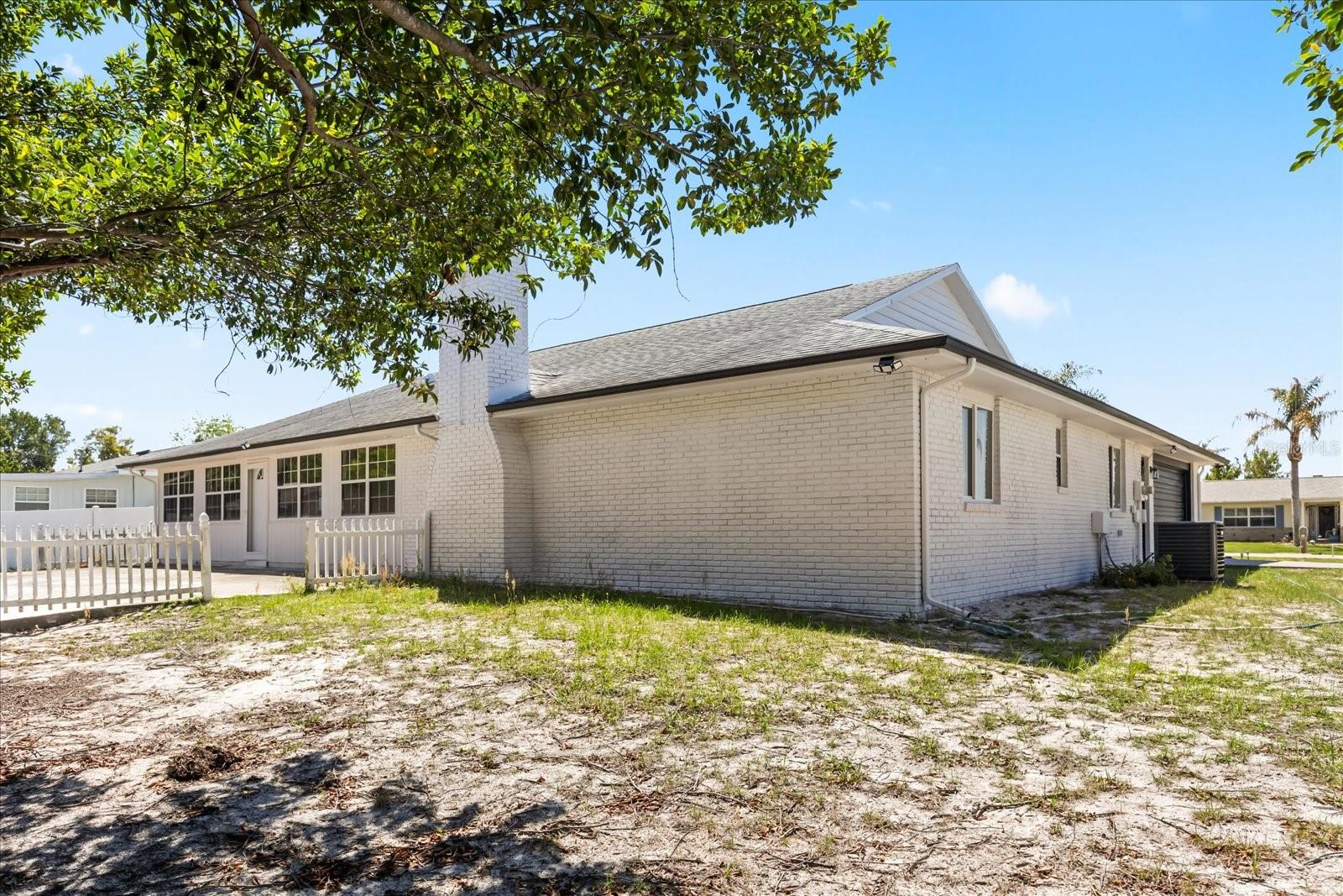 Image 47 of 53 For 918 Atmore Circle