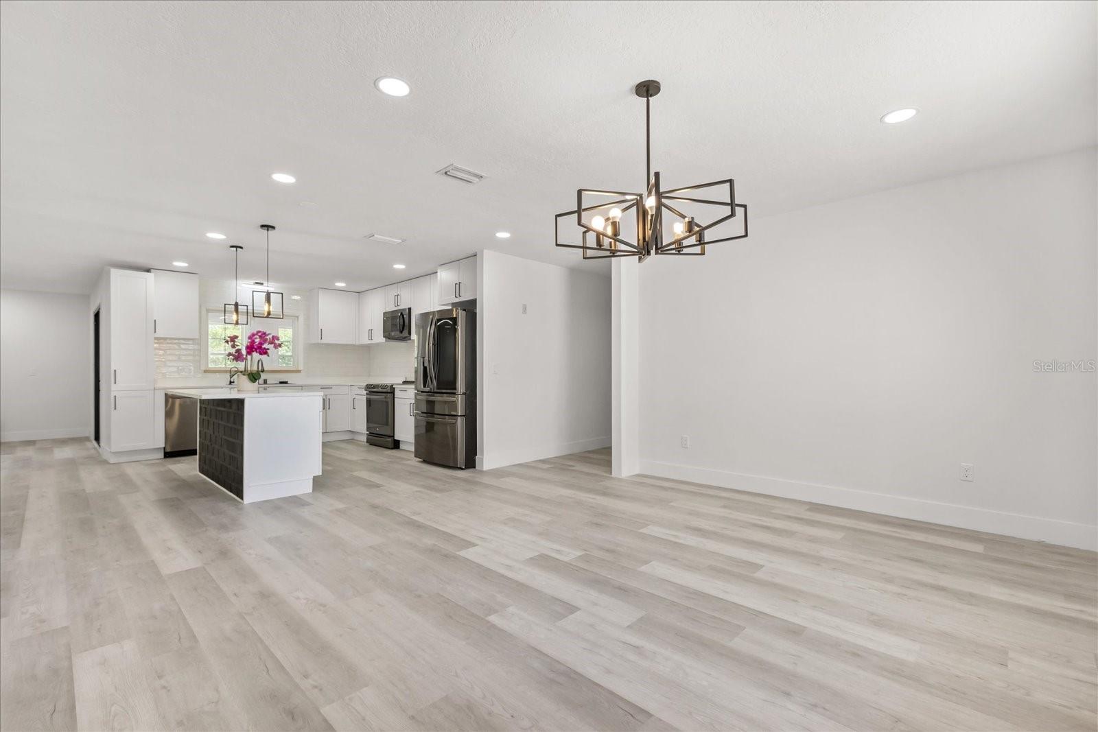 Image 7 of 53 For 918 Atmore Circle