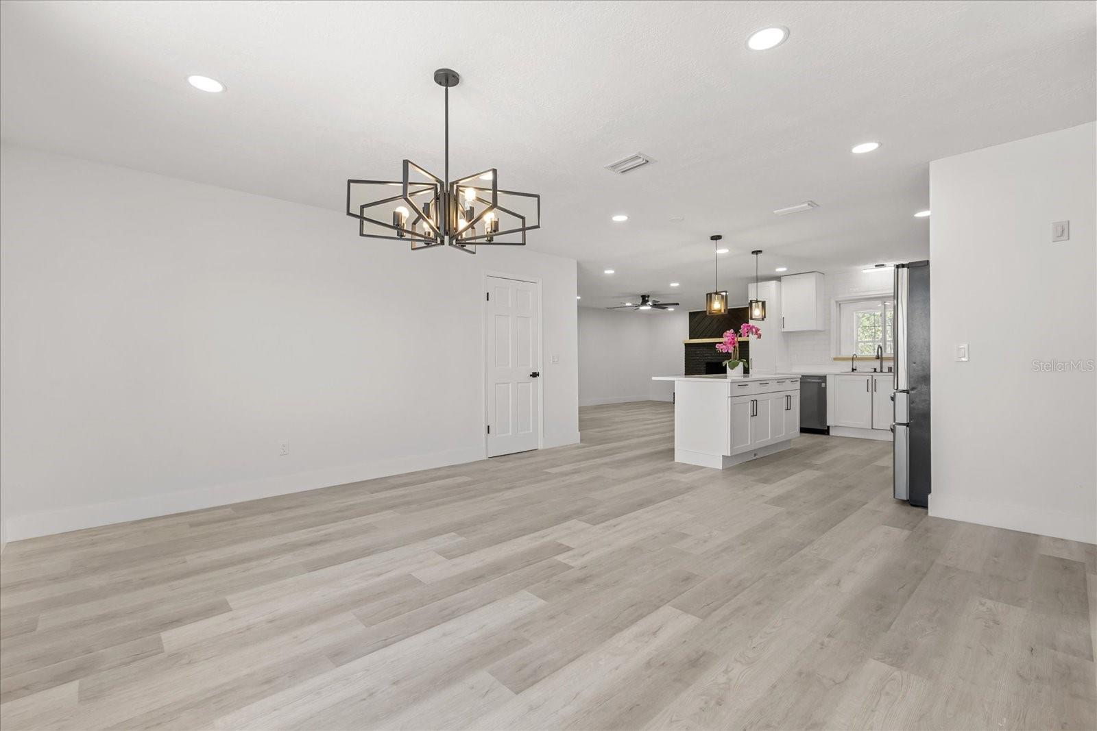 Image 8 of 53 For 918 Atmore Circle