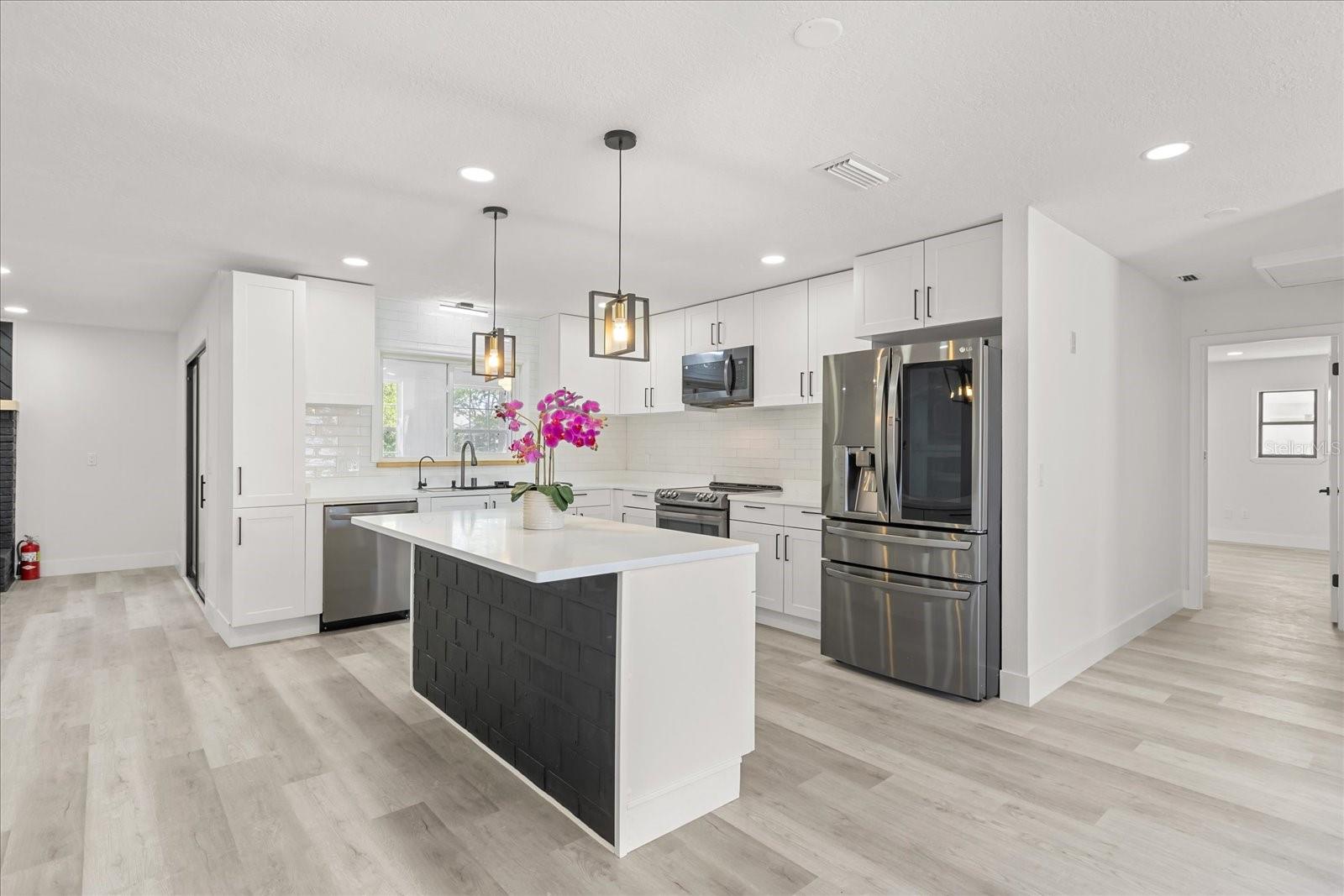 Image 9 of 53 For 918 Atmore Circle