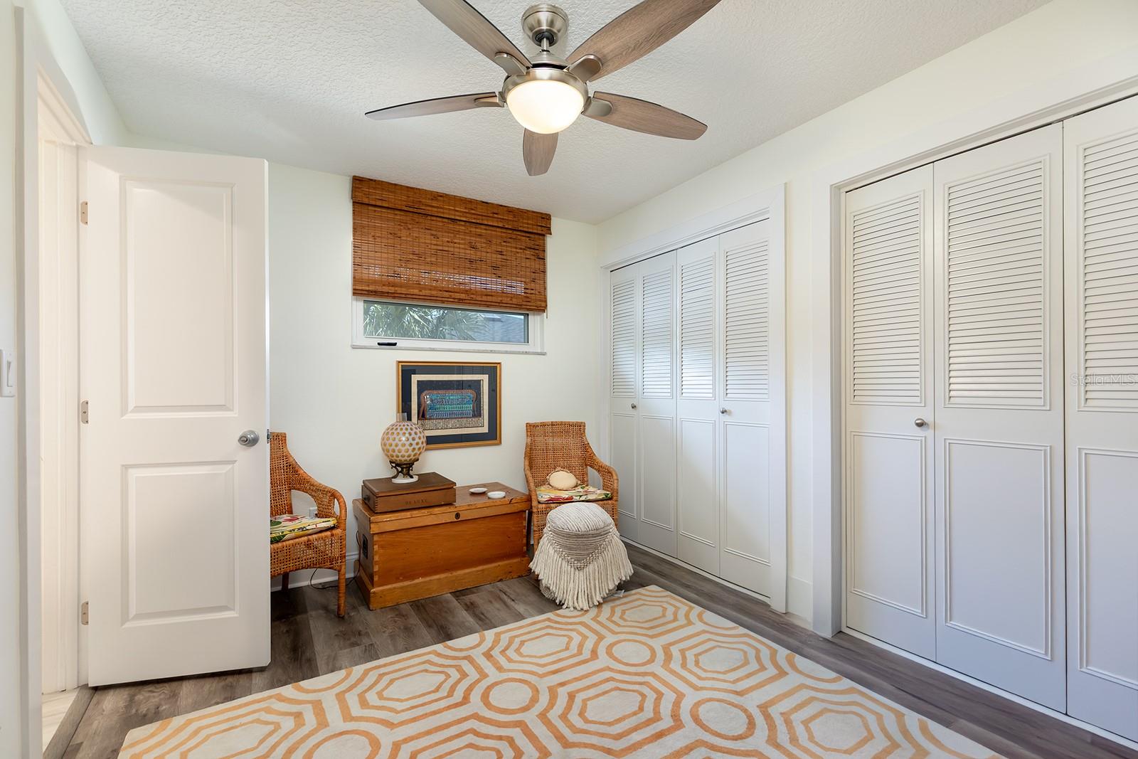 Image 23 of 48 For 2415 Eaton Lane