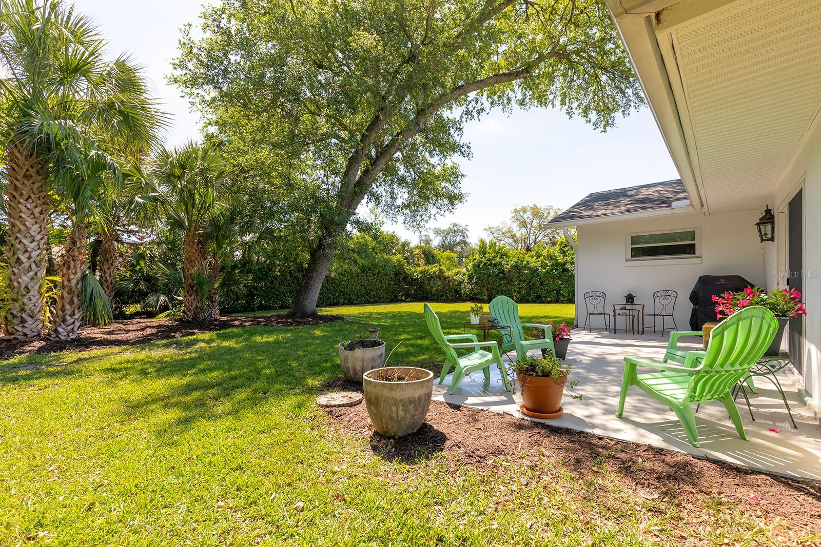 Image 33 of 48 For 2415 Eaton Lane