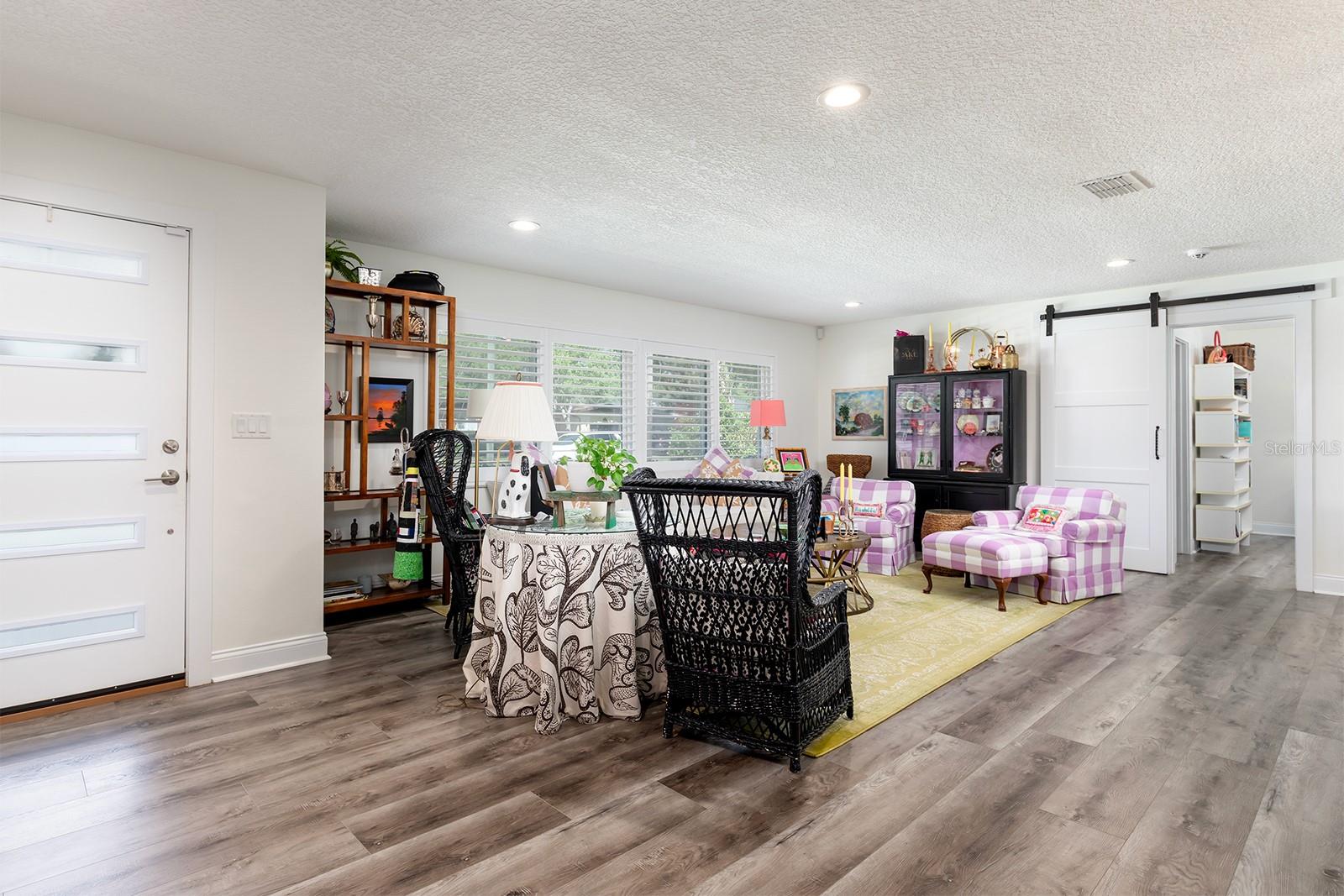 Image 4 of 48 For 2415 Eaton Lane