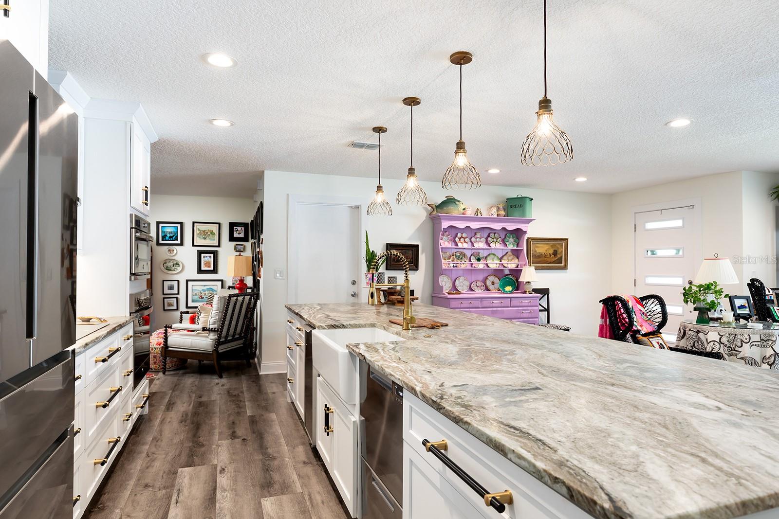 Image 9 of 48 For 2415 Eaton Lane