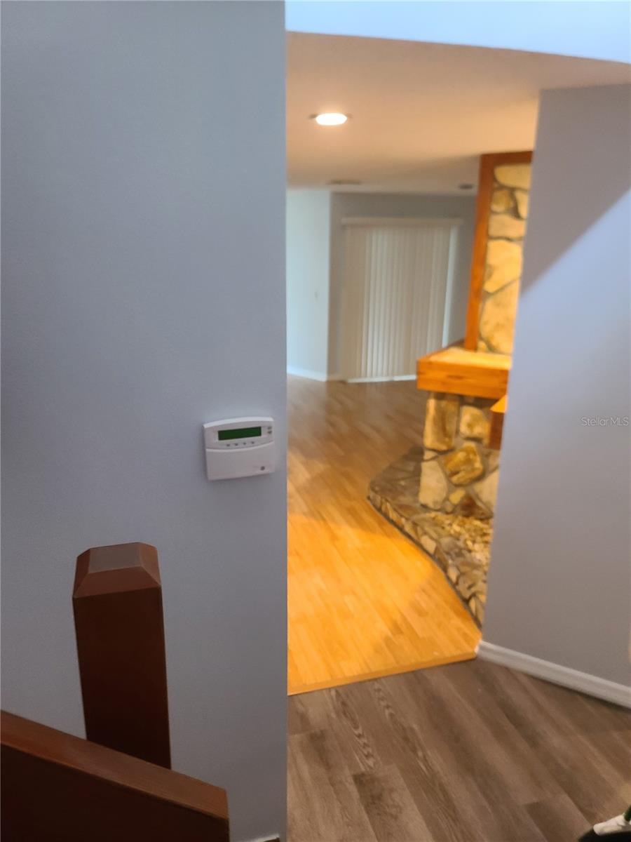 Image 3 of 10 For 4414 Cluster Drive 4414