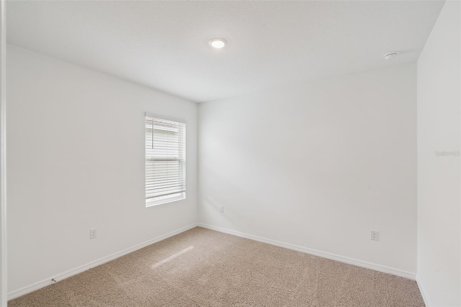 Image 11 of 18 For 3590 Roden Road