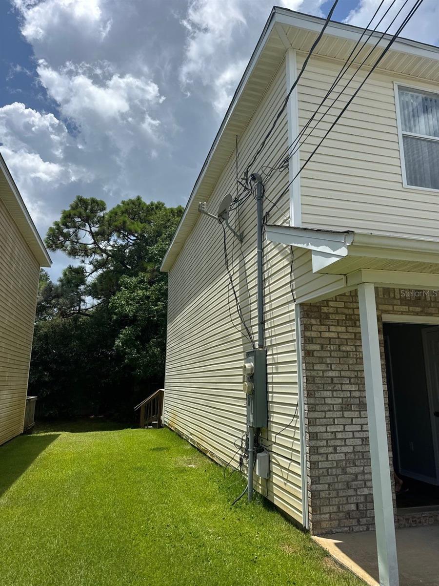 Image 11 of 68 For 2127 Tom Street 2127