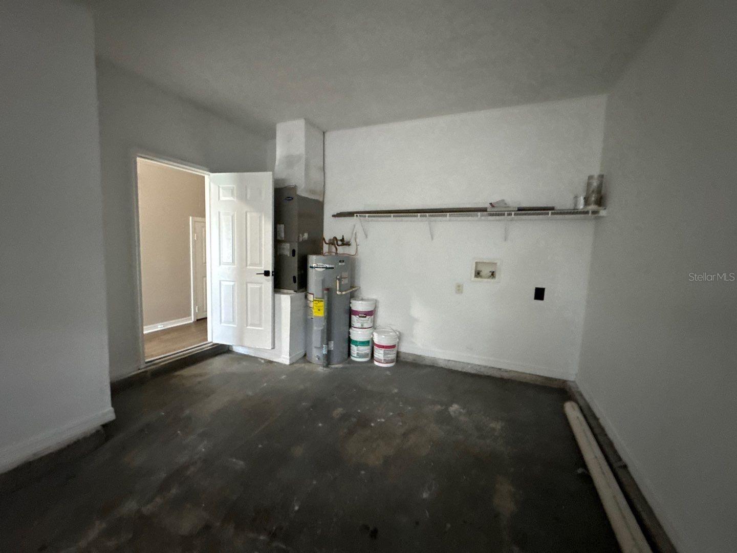 Image 48 of 68 For 2127 Tom Street 2127