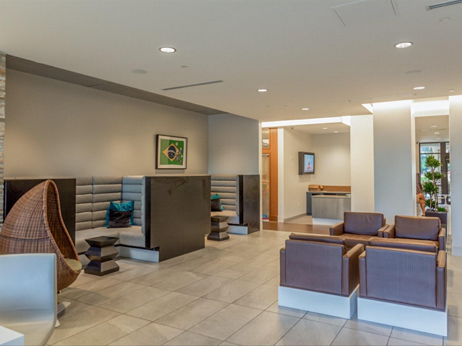 Image 35 of 51 For 14501 Grove Resort Avenue 1114