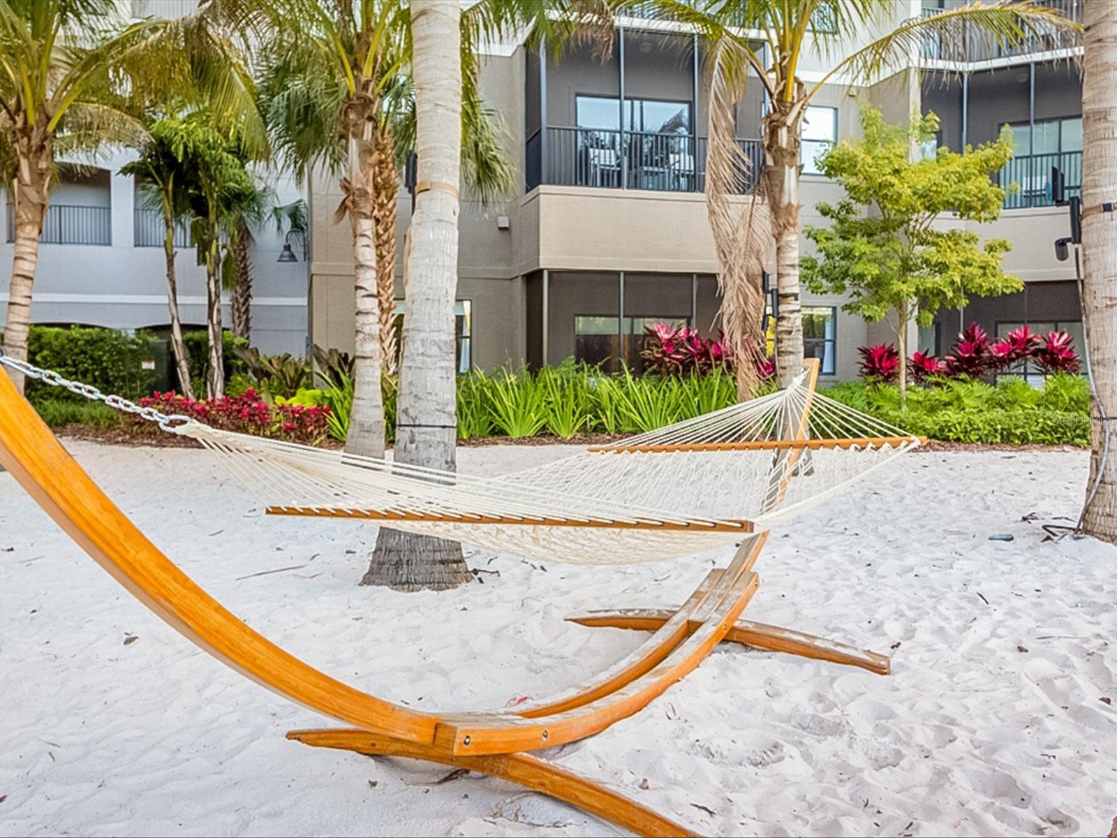 Image 40 of 51 For 14501 Grove Resort Avenue 1114