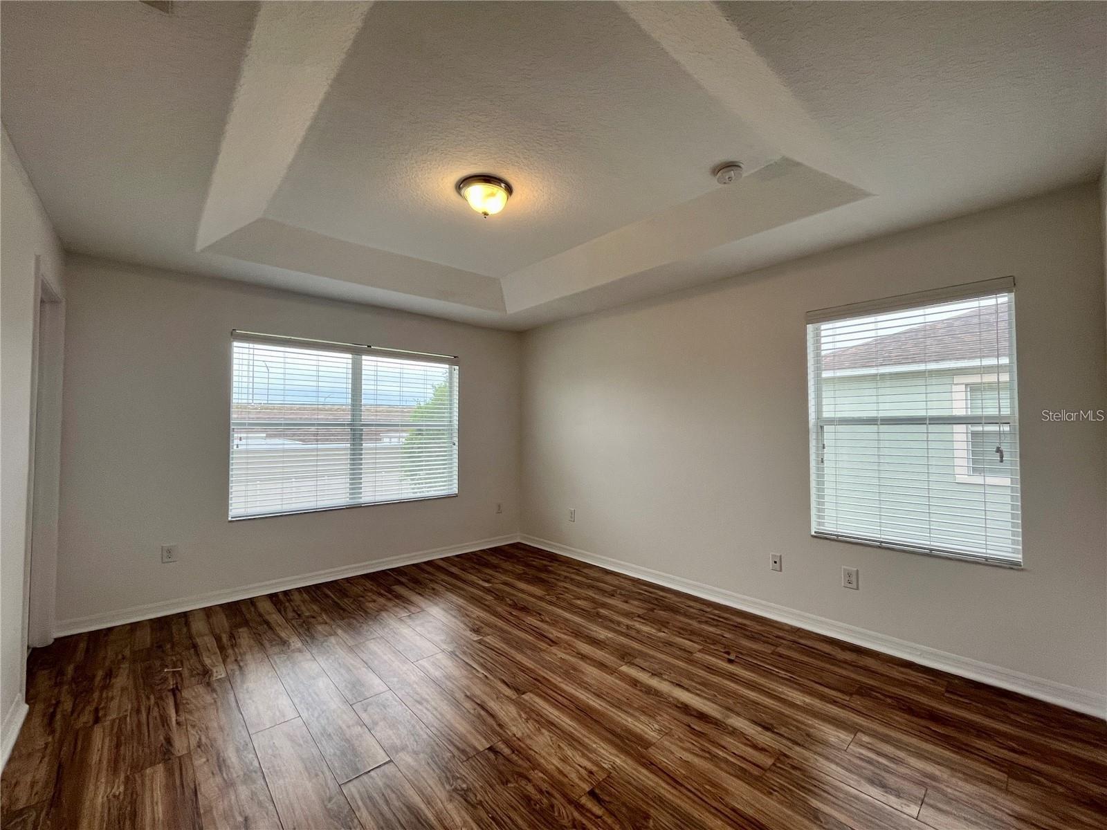 Image 12 of 19 For 10935 Savannah Landing Circle
