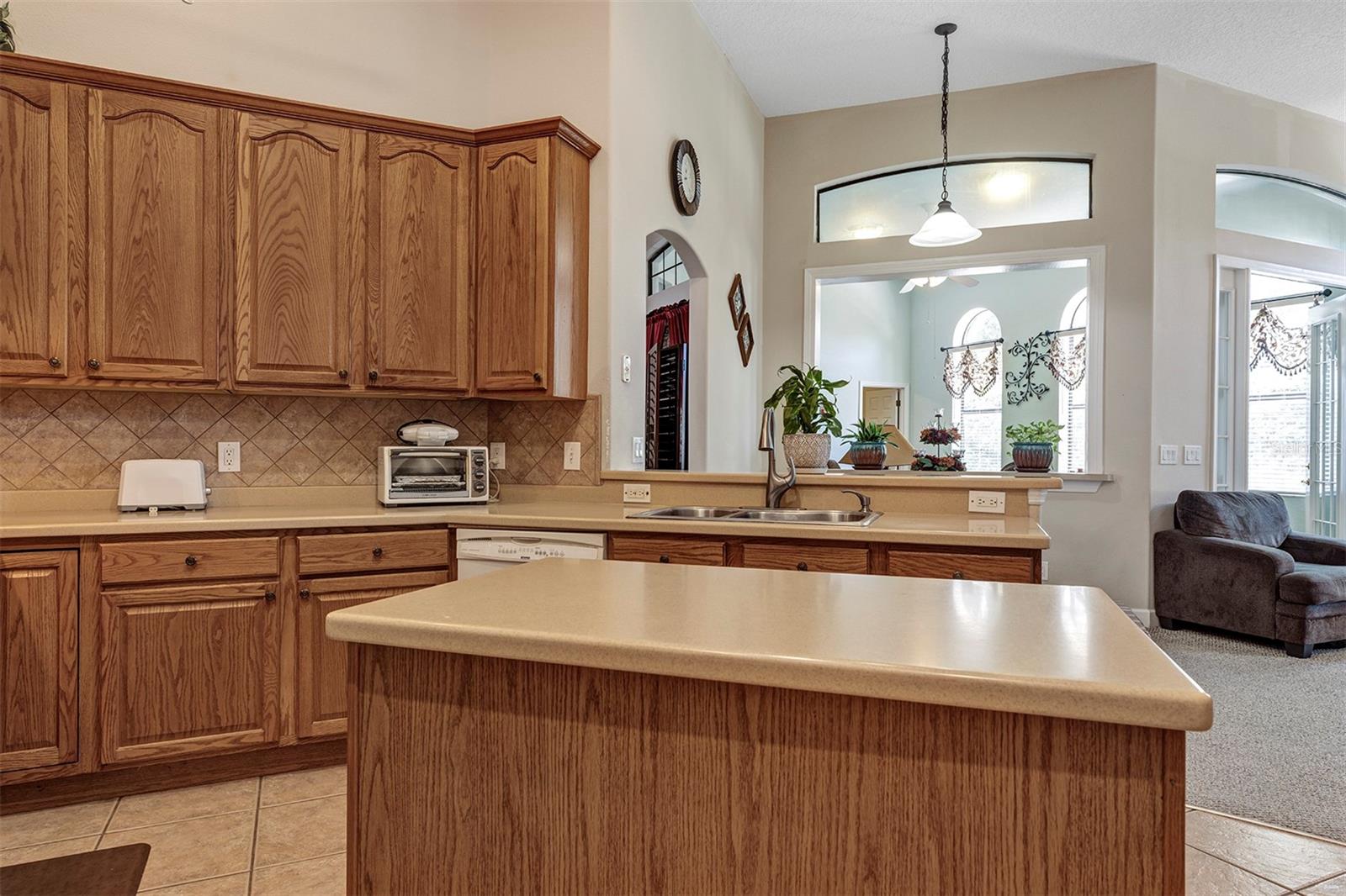 Image 11 of 41 For 13162 Paloma Drive