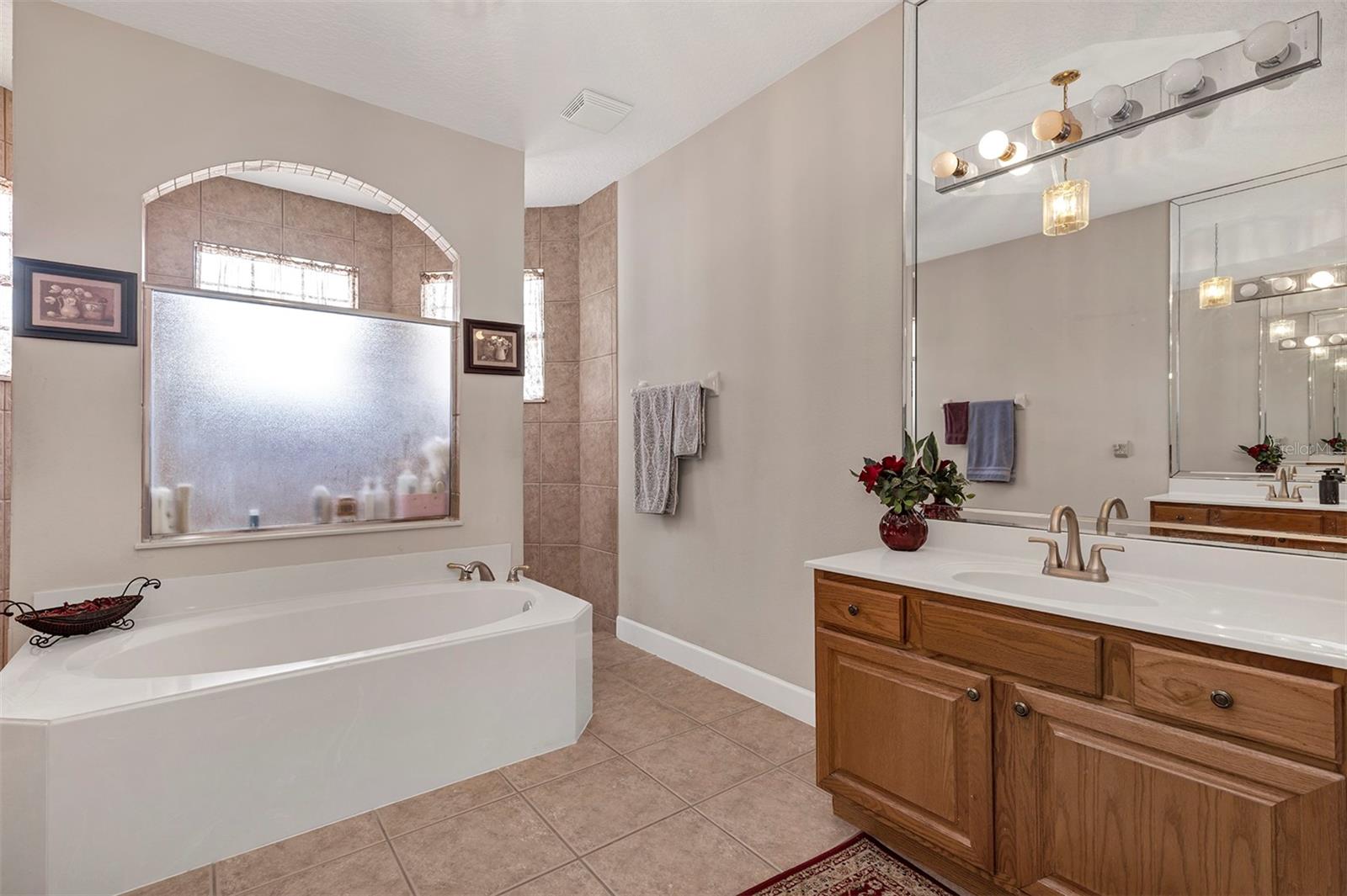 Image 21 of 41 For 13162 Paloma Drive