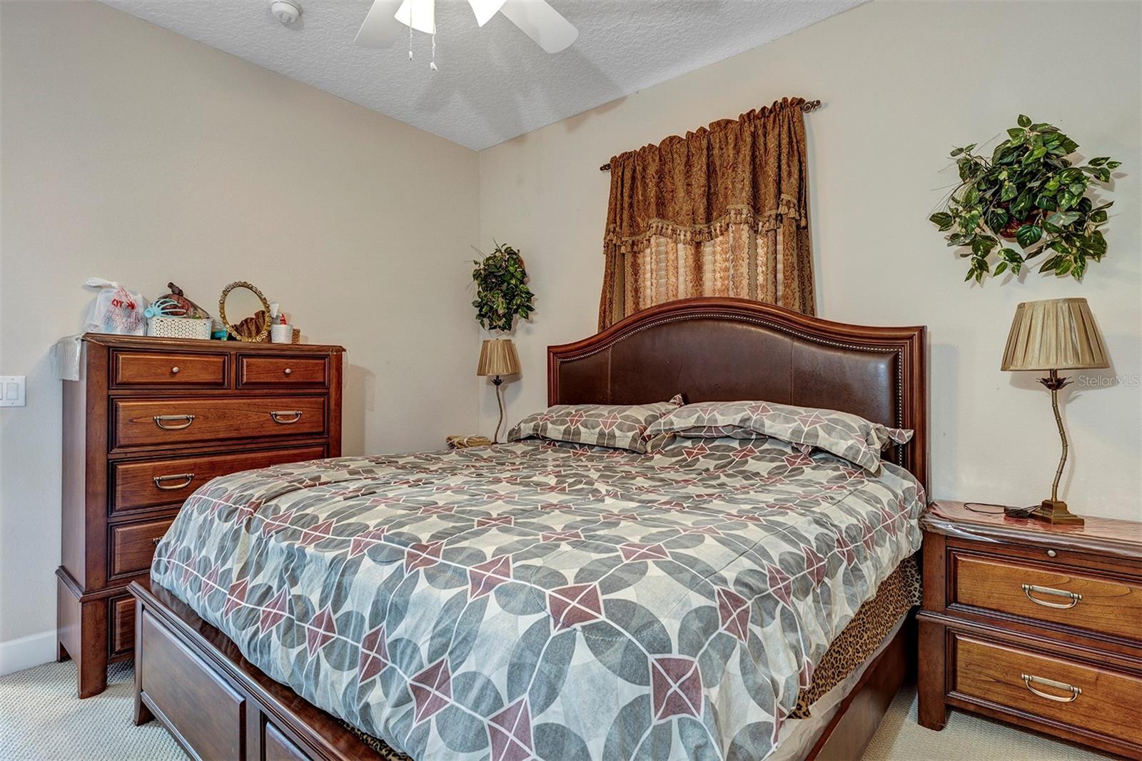 Image 24 of 41 For 13162 Paloma Drive