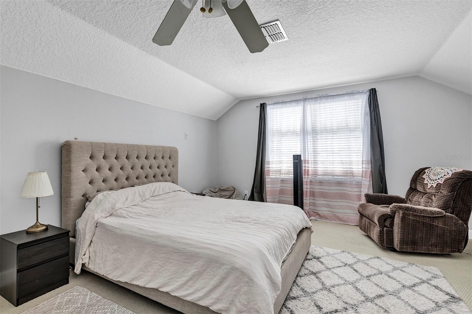 Image 31 of 41 For 13162 Paloma Drive